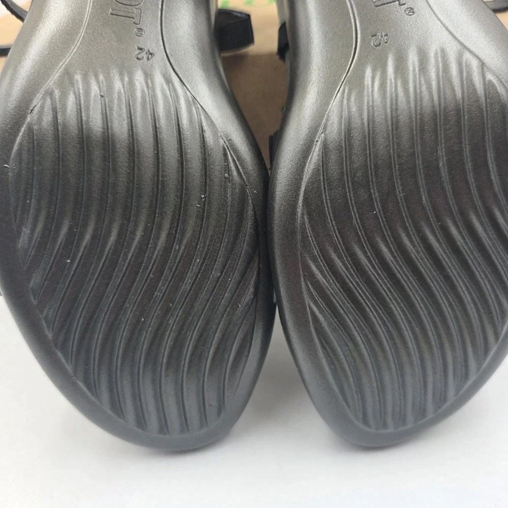 Naot Innovate Rhinestone Strappy Sandals Black Leather EU 42 US 11 Comfort